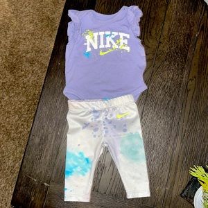 Nike 2 piece baby girls set 3 months